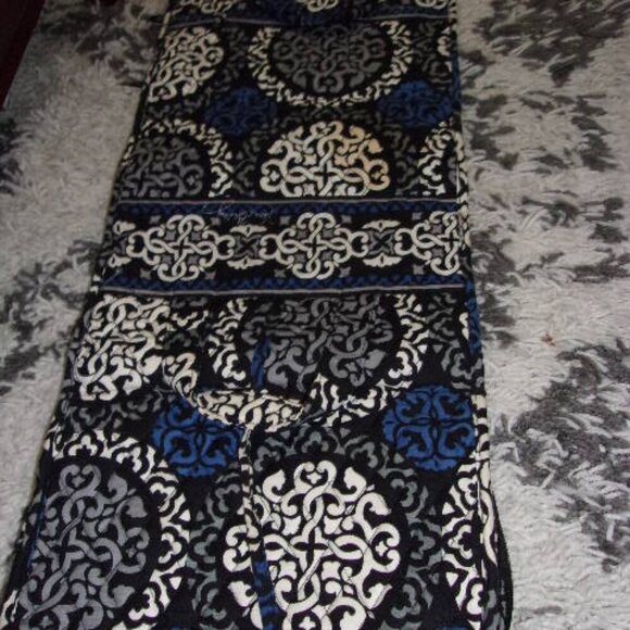 Vera Bradley Hanging cosmetic bag - Picture 6 of 7